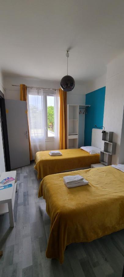 Hotel L'Etoile Le Grau-du-Roi Bagian luar foto